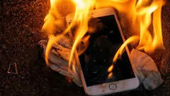 Varför blir telefonen väldigt varm när den används?